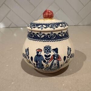 Johnson Bros Hearts & Flowers Sugar Bowl with Lid Staffordshire Ironstone